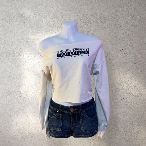 HOLLISTER WHITE OFF THE SHOULDER TOP - Picture 2 of 4